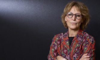 تأملات الأمينة العامة لمنظمة العفو الدولية أنياس كالامار حول حالة حقوق الإنسان في عام 2025/26
